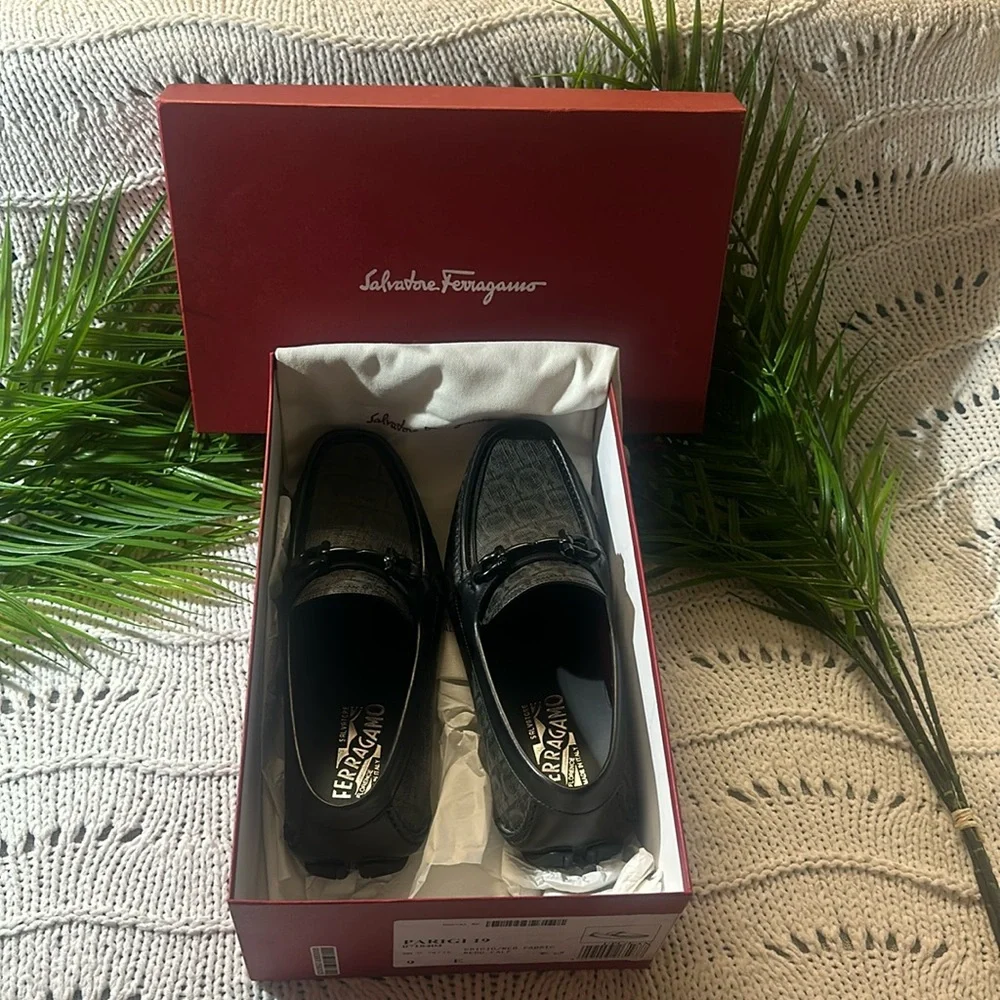 NWT Brand New FERRAGAMO Salvatore Ferragamo Parigi
Loafers (Men) Size : 9 - Picture 3 of 12